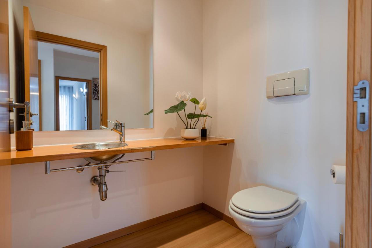 Charm 3bdr W/balcony By Lovelystay * Lisboa