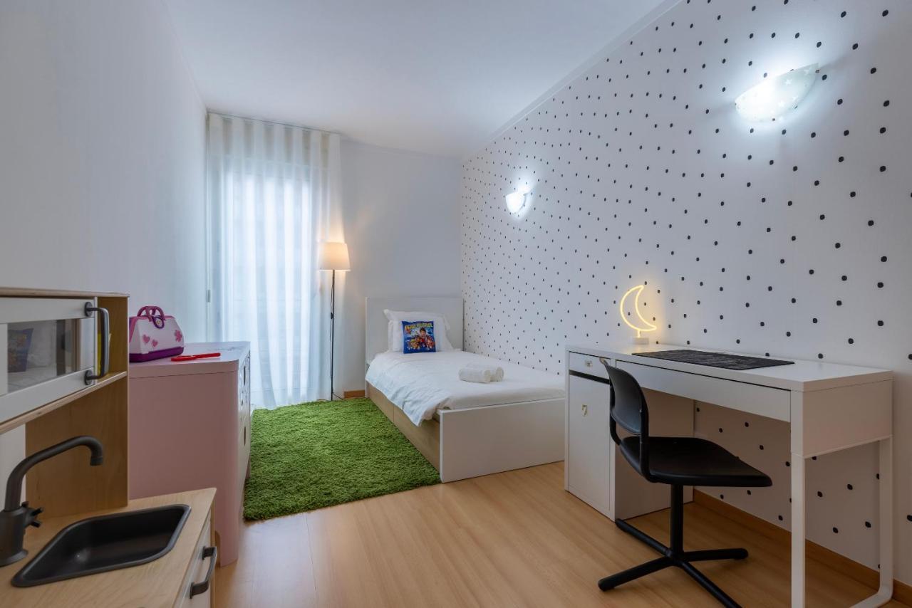 Charm 3bdr W/balcony By Lovelystay Lejlighed Lisboa