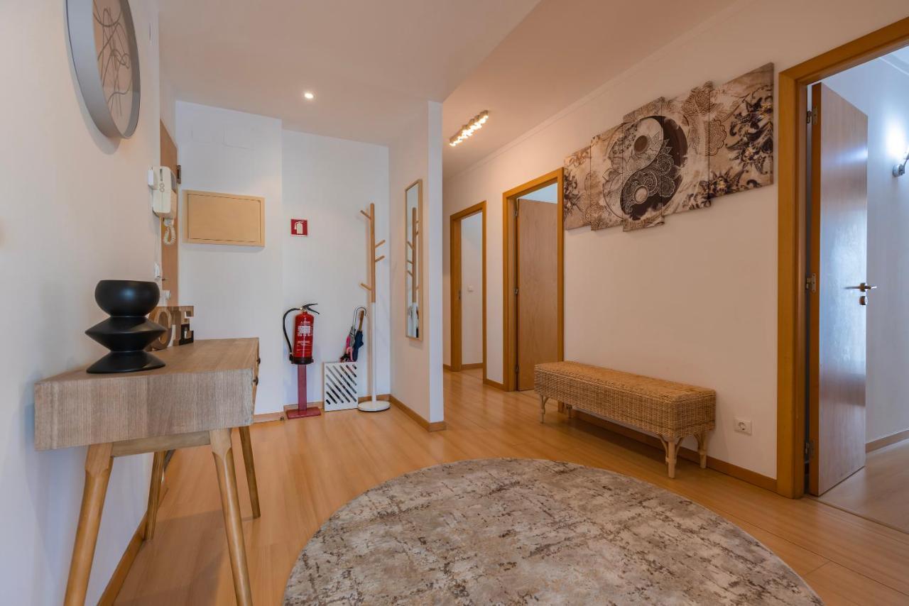 Charm 3bdr W/balcony By Lovelystay * Lisboa